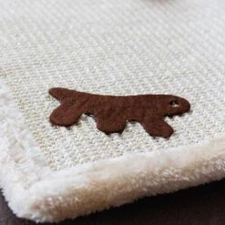 Ferplast Beige Carpet Cat Scratching Post For Cats -Pet Supplies-Cats Shop 5 0190014533 1800x1800 621cd26b355a0 g